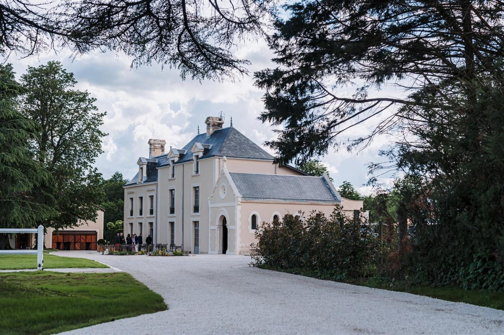 Domaine De L'Ecorcerie Hotel Fontaine-le-Comte Exterior photo